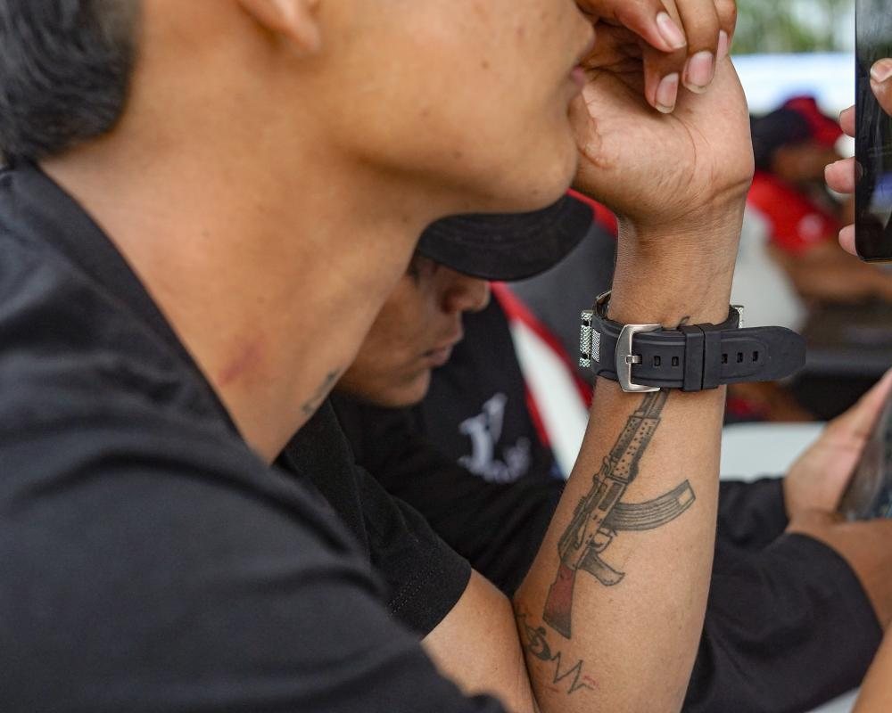 Colombian ex-guerrillas fear for their safety under new hardline president