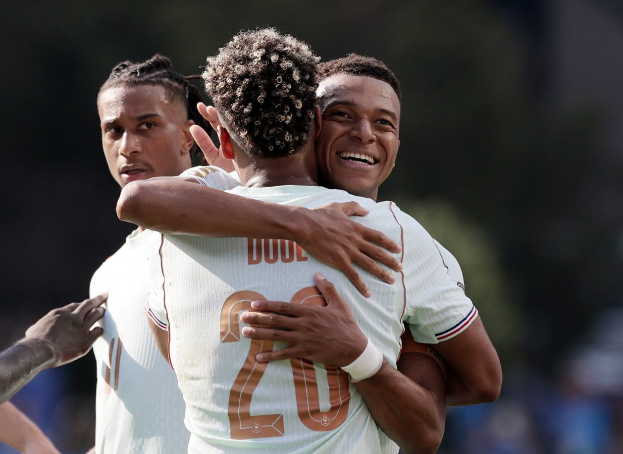 France beats Morocco 2-0 to reach World Cup semifinals for third consecutive time