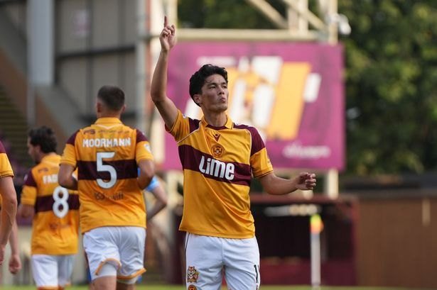 Elijah Just completes Swansea City transfer as Motherwell smash club record fee