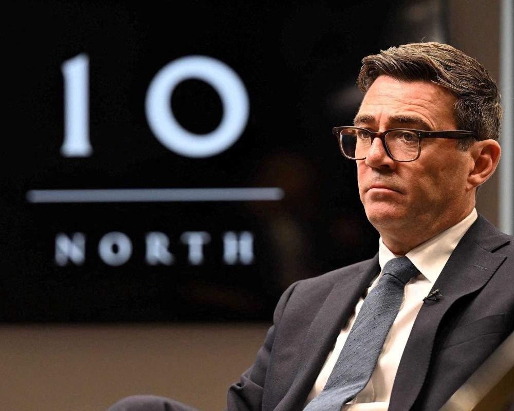 Burnham to send 100 Whitehall officials to regional mayors' offices