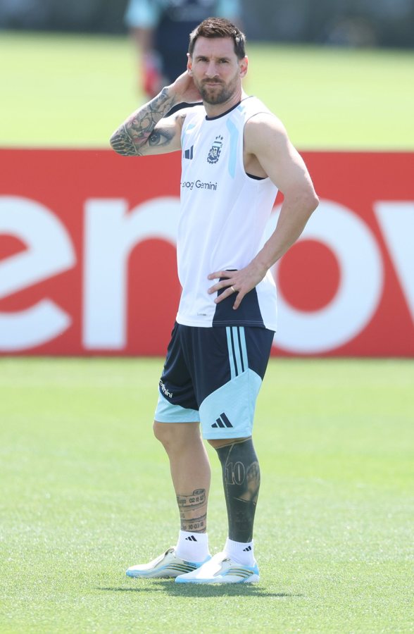Messi Leads Argentina Against Cape Verde in World Cup Last 32