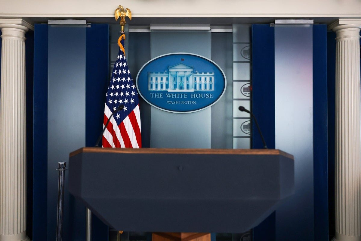 White House plans first press briefing in weeks as search for new press secretary continues
