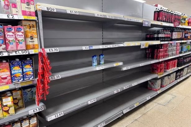 Thames Water burst main leaves thousands without supply across London and Surrey