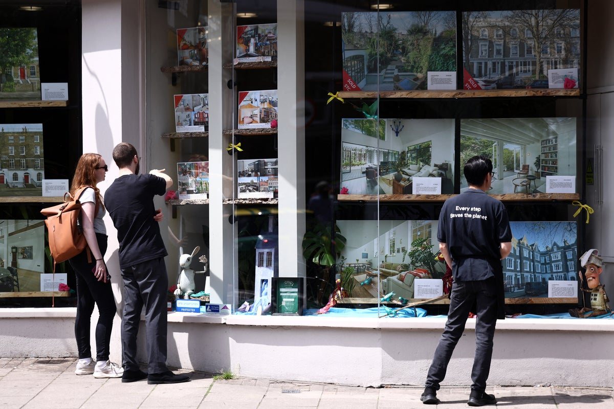UK house sales drop in July as high mortgage rates weigh on market