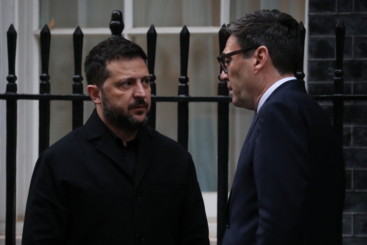 Zelensky Accuses Trump of Betrayal as Starlink Limits Hit Ukraine's Defences