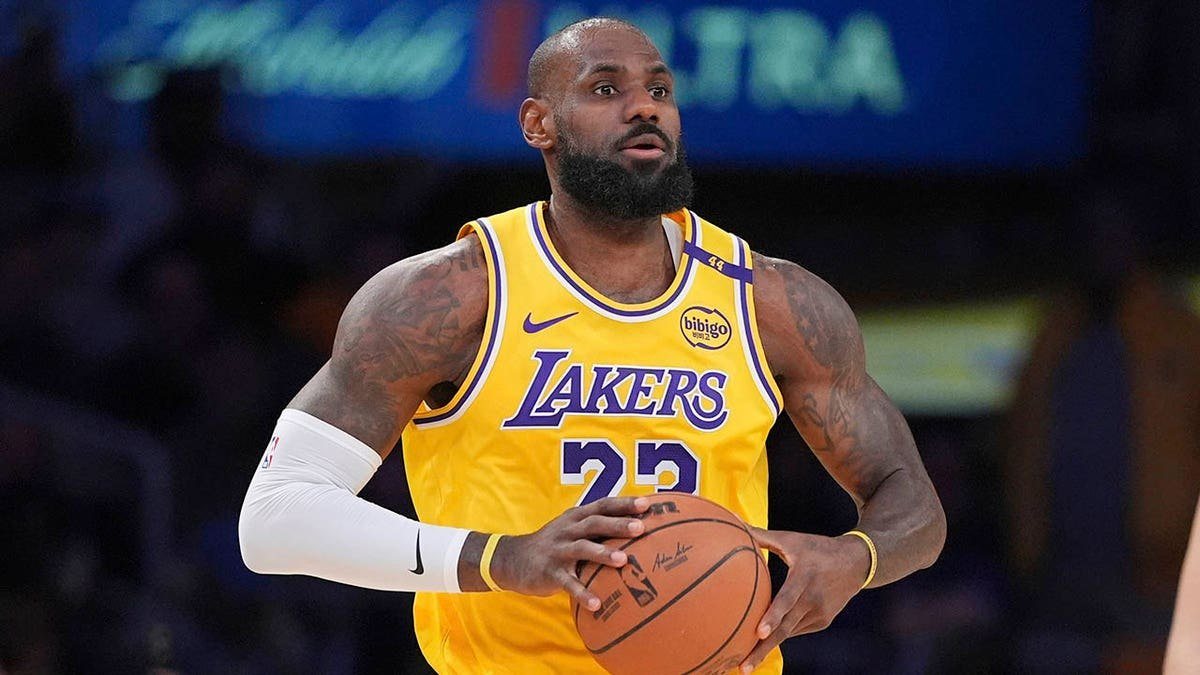 LeBron James to Join Philadelphia 76ers on Two-Year Deal