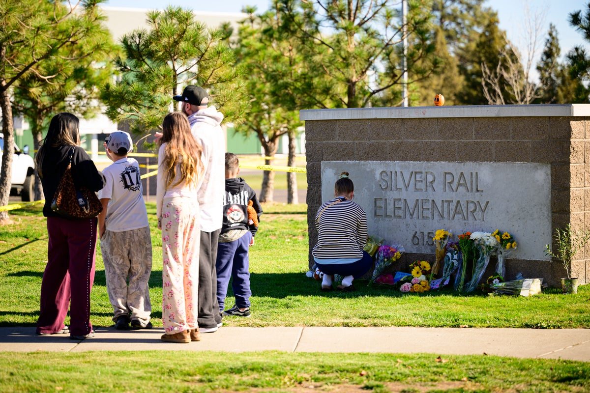 Teen gunman kills three children and a teacher at Oregon school on picture day