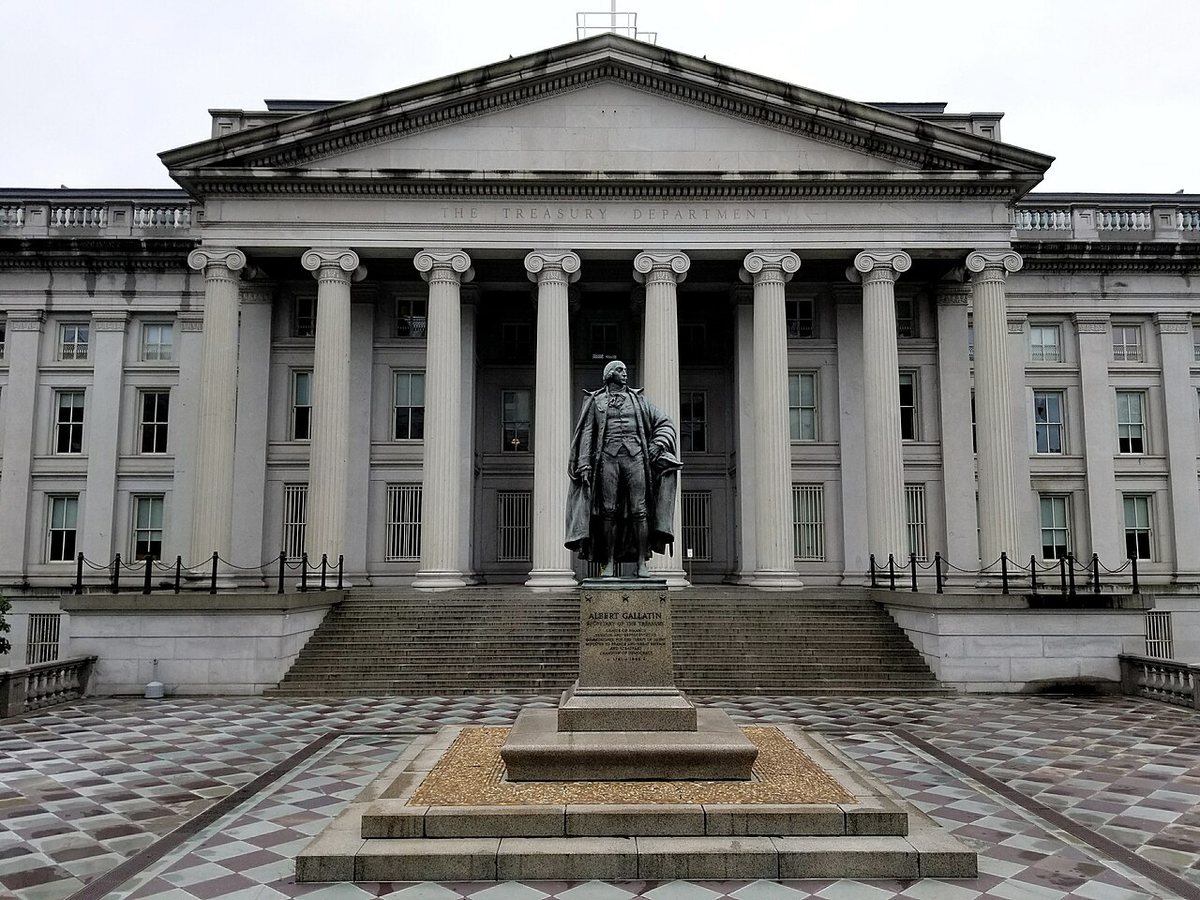 US Treasury under pressure as national debt tops $40tn
