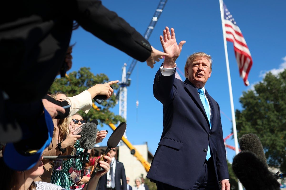 Trump Links US Bomber Withdrawal from RAF Fairford to 'Threats'