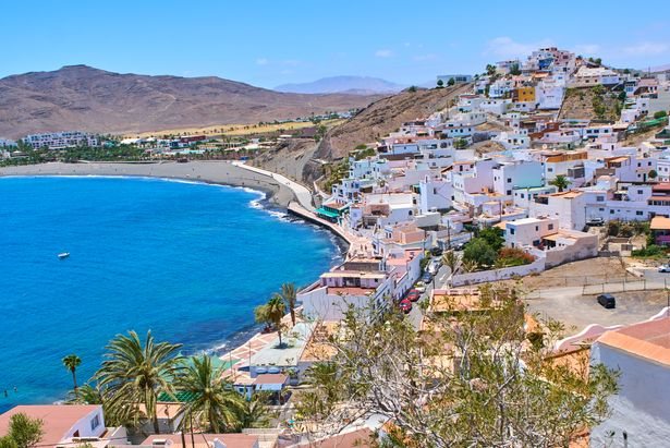 Magnitude 3.2 Earthquake Strikes Off Fuerteventura as Tenerife Prepares Volcano Drills