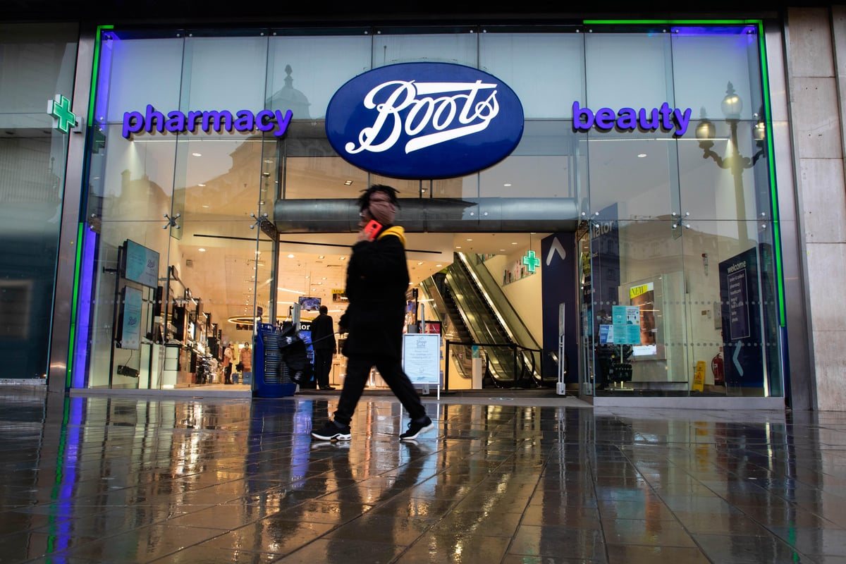 Weston family buys Boots for £6.7bn