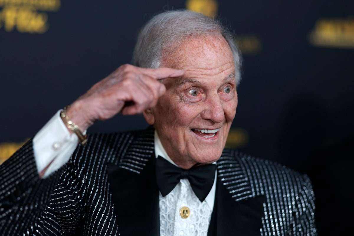 Pat Boone Urges Trump to Stay Quiet and Stop Being Rude to Women