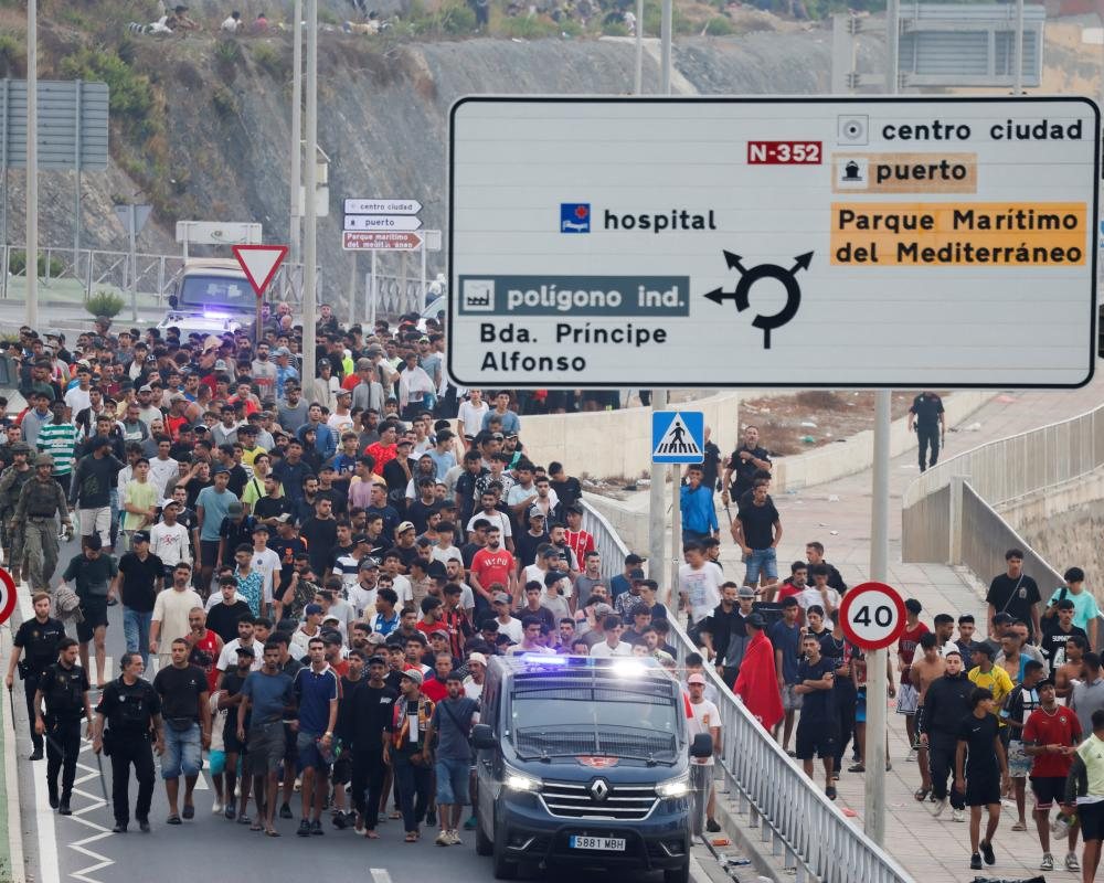 EU to hold emergency meeting after Sánchez condemns «selfish» response to Ceuta crisis