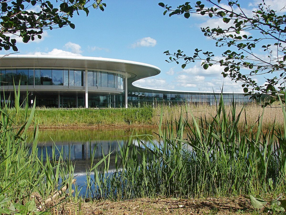 McLaren confirms £500m investment for SUV and second UK factory