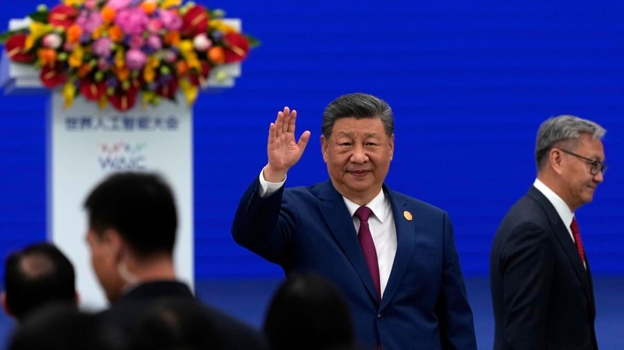China’s Xi Jinping Calls for Both Control and Openness in Artificial Intelligence Development